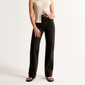 High Rise 90s Relaxed Jean -29